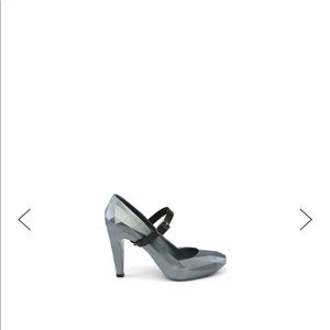 United Nude LoRes Pump